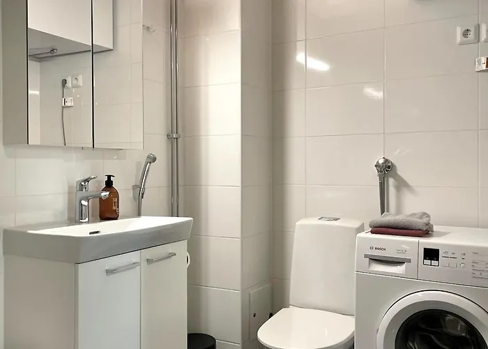 A Beautiful Right Next To The Center